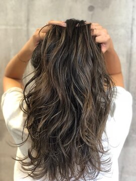 アズビー(azBBB) 【佐賀/azBBB】外国人風W3Dカラー×波巻スタイル