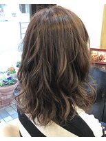 シャンプーボーイアネックス(SHAMPOO BOY Annex)&nbsp;パーマ風アレンジロングby ERINA