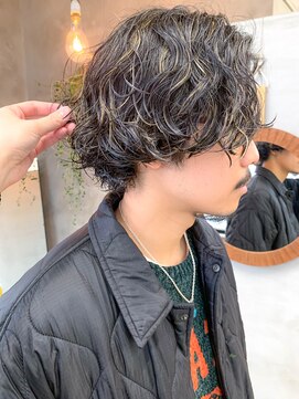 テトヘアー(teto hair) くるくるパーマ ハイライト 強めパーマ パーマロング