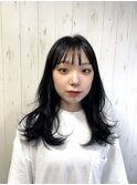 黒髪暗髪外ハネアレンジ×シースルーバング