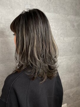 アンダーバーホワイト 高槻店(_WHITE) コントラストハイライト