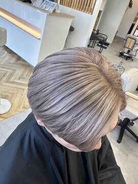 レム 長町店(L.E.M) ホワイトベージュ