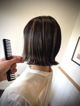 ジジ フィーカ 佐野(Gigi fika) ハイライト 外ハネボブ