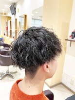 デザイニングヘアードゥ(designing hair Deux)&nbsp;メンズツーブロックマッシュショートツイストスパイラルパーマ