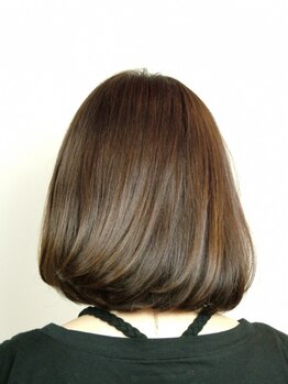 ルーツ(Roots)の写真/【平日限定！カット＋全体カラー＋クリームバス￥12350】上質な寛ぎ空間で贅沢なサロンタイムを・・・♪