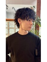 アイダブリューティー ヘア デザイン(IWT hair design)&nbsp;色気大人ウルフスパイラルパーマ【大名/パーマ/メンズカット】