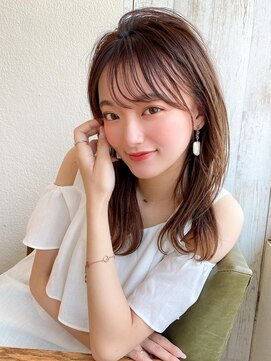 ラルユー 金山(LallYou) 30代代大人かわいい前髪ありのマッシュショートハイライトカラー