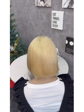 アンダーバー(UNDRvr) ブロンド