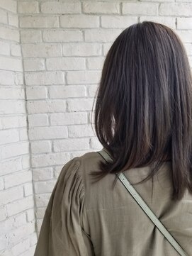 ハグエヴェック(HUG AVEC) モカグレージュ