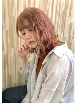 ブゾン(buZon) 【buZonブゾン】ゆるウェーブ×コーラルピンク