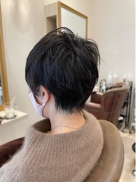 リュドール 名駅(Rue D'or) 華やかさアップなベリーショートスタイル