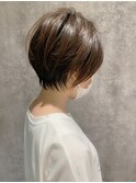 くびれと丸みショート
