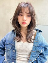 メーヴェ(Mowen)&nbsp;韓国風くびれヘア×透明感ブラウンアッシュ×ゆるふわカール