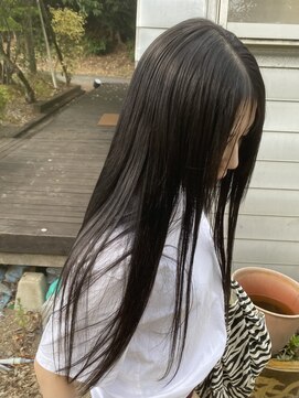 ヘアーコンセプト アイアイオ(HAIR CONCEPT iio) ロング×地毛風透明感カラー