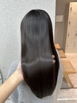 リリー(Lilley)の写真/サラ艶ヘアで可愛いヘアスタイルを継続的に楽しめる☆お洒落×綺麗なスタイルでみんなの視線も釘付け♪