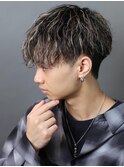 メンズ刈り上げマッシュスペインカールメッシュカラー