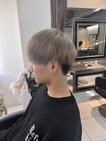 アイズ 海老名(AIZU)&nbsp;ミルクティーベージュ　ナチュラルマッシュ　メンズカラー　眉毛