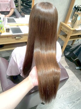 アフィナー(Afinar) 【横浜/横浜駅】極上の艶と手触り！髪質改善ストレート