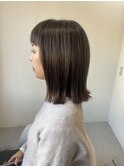 20代30代40代◎小顔に見えせる似合わせカットオリーブグレー