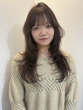 シイ(SIE) たっぷりレイヤーと透明感カラー♪