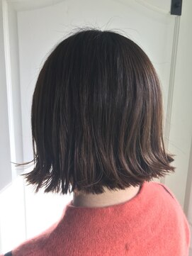 ライム(LIME) 大流行の切りっぱなしボブ