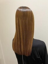 テラス アヴェダ ららぽーとエキスポシティー店(Terrace AVEDA)