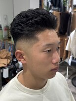 ストリート　スキンフェード　短髪