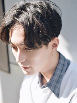 レタッチバイフィフス(RETOUCH by fifth) センターパートニュアンスパーマスパイラルパーマメンズパーマ