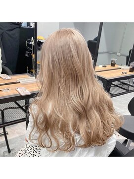 ノエ 心斎橋(Noe) 髪質改善/心斎橋美容室/大阪ハイトーン/エクステ/ダブルカラー