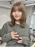 ミディアムレイヤー×ブラウンベージュ