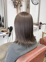 ヘアメイク アンフィ(amphi)&nbsp;くすみベージュの切りっぱなしボブ..~*＊.