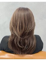 トレドエイト バイ ヘッドライト 横浜店(toledo8 by HEADLIGHT)&nbsp;ウルフカット×明るい白髪染め♪ココアベージュココアグレージュ