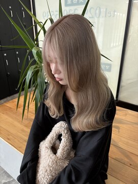 リトバイプティパ(Lit by petit-pas) ホワイトミルクティー