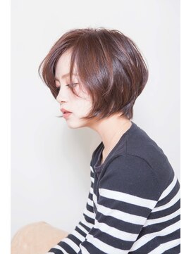 エール(a:le) 骨格矯正前下がりグラデーションボブ