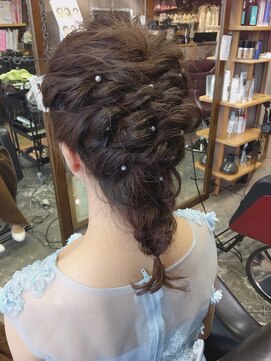 オーバーキャプテンネイキッド(OVER CAPTAIN NAKED) ヘアアレンジ＊あみおろしアレンジ