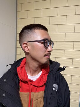 タケシズバーバー(BARBER) ボウズ風クロップ