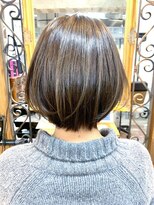 アリュウル 表参道 青山(Allure)&nbsp;大人可愛いひし形ショート シアーベージュ 大人ショート　水越