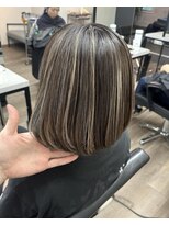 ヴィフ 大船(VIF)&nbsp;ハイライトカラーケアブリーチダブルカラー白髪ぼかし脱白髪染め