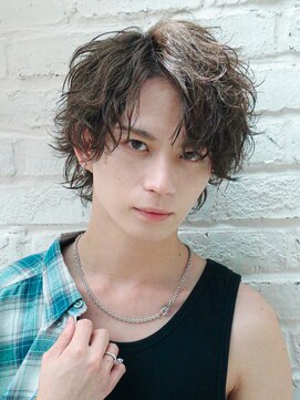 アルファ 新宿(alpha) フェザーパーマ/刈り上げセンターパート/サーフカール[新宿]