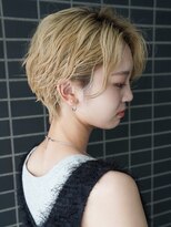 カライング(ing)&nbsp;大人可愛い20代30代40代黒髪前下がりひし形小顔ボブ丸みショート