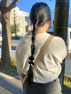 オアズヘアービィグラッド(ORe'S HAIR BE GLaD) 【新潟/ハイライト/ハイトーン】ロングのタイトアレンジ