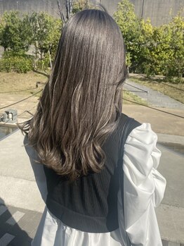 リラ(Rira)の写真/カラー診断後、あなただけのスタイルをご提案！丁寧なカウンセリングで、魅力を最大限に引き出します―＊