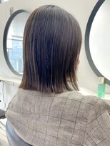 ヒビヲ(HIBIO) ショートボブミルクティーベージュブリーチダブルカラー横浜西口