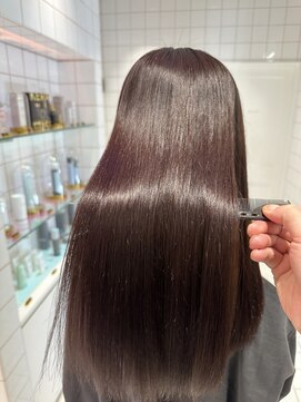 ロンドルーチェ 心斎橋(Lond luce) ダークアッシュ/ミディアムレイヤーカット［髪質改善/縮毛矯正］