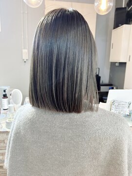 ロイジー(roijir) ボブ/切りっぱなしボブ/ストレートボブ/タッセルボブ