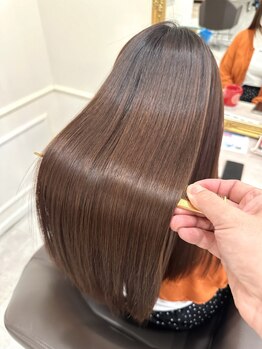 ファクトリーファイブ(Factory5)の写真/【シルク髪質改善ストレート】髪の骨格を整え柔らかでしなやかな髪を実現・自然な素髪へ。