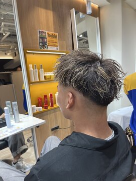 ルースト 渋谷店(ROOST) 短髪×ブラウンベース金メッシュ