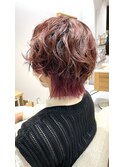 ショートパーマスタイル×インナーカラーピンク