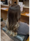 ロングレイヤーブリーチカラーバレイヤージュカラー