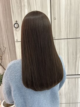 リーフベージュ　透明感カラー　くすみカラー